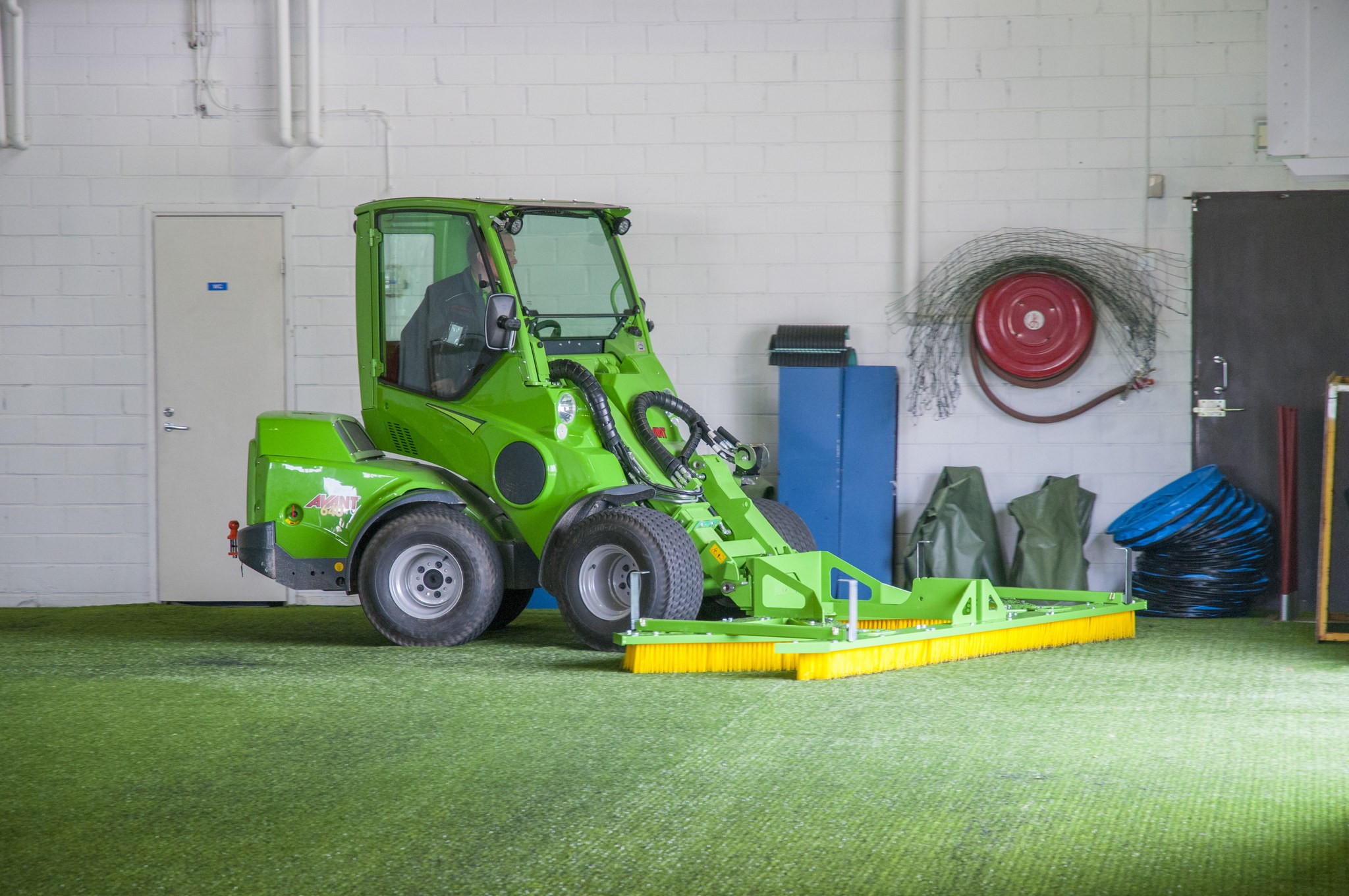 Artificial turf field maintenance in Irving, TX